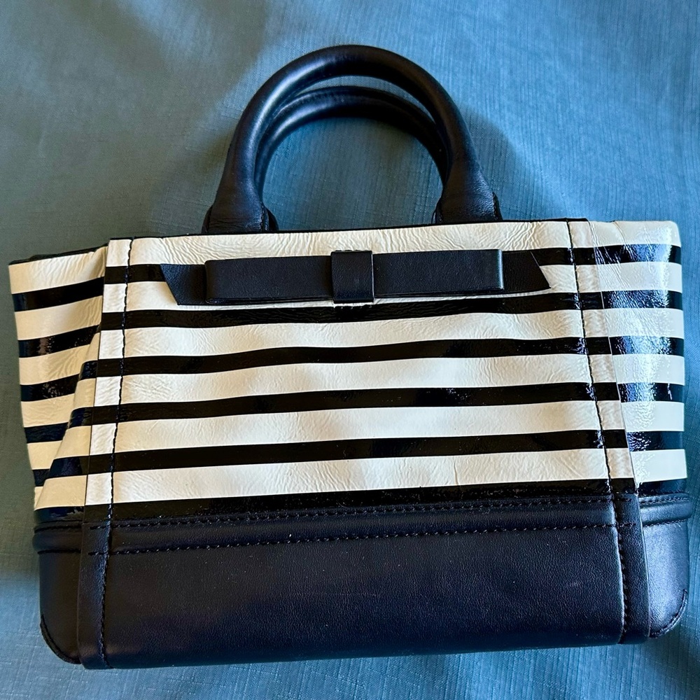 Kate Spade Black and White Striped Shoulder Bag - Picture 4 of 8